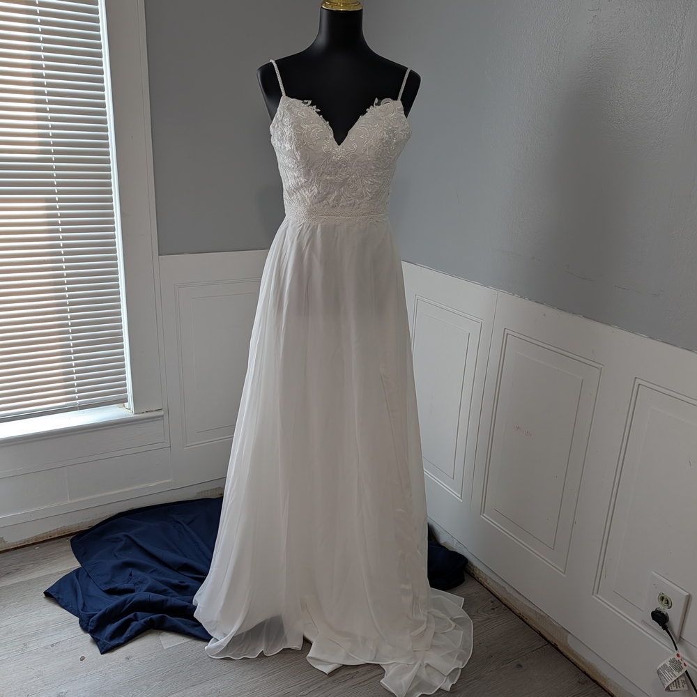 Source Unknown White Embroidered Wedding Dress - image 2